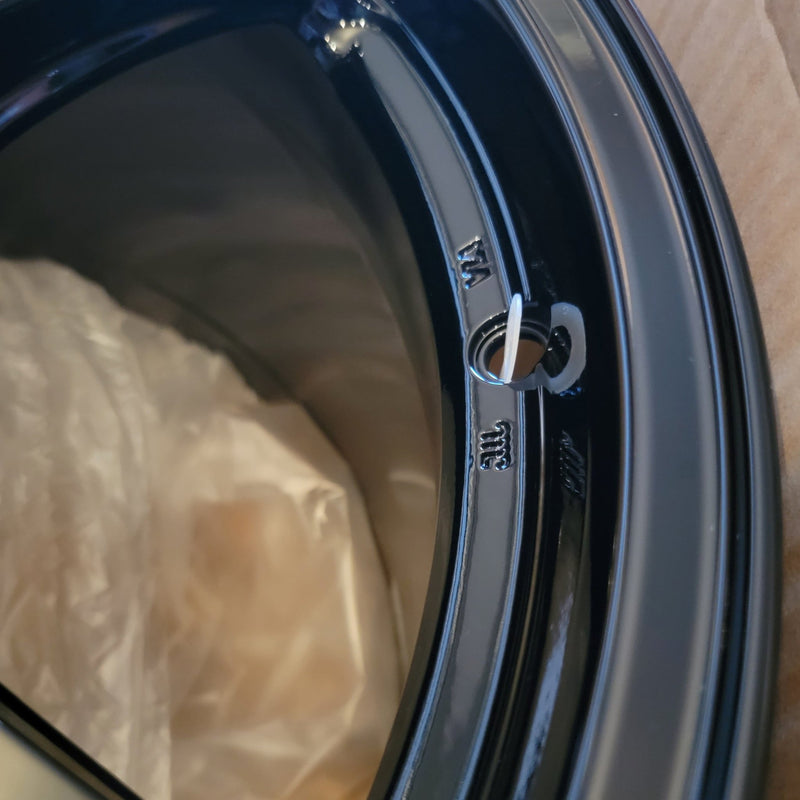 Load image into Gallery viewer, Nissan Ray's Nismo 57CR ClubSport Road Wheel (5x114.3) - NizmoPartsPlug
