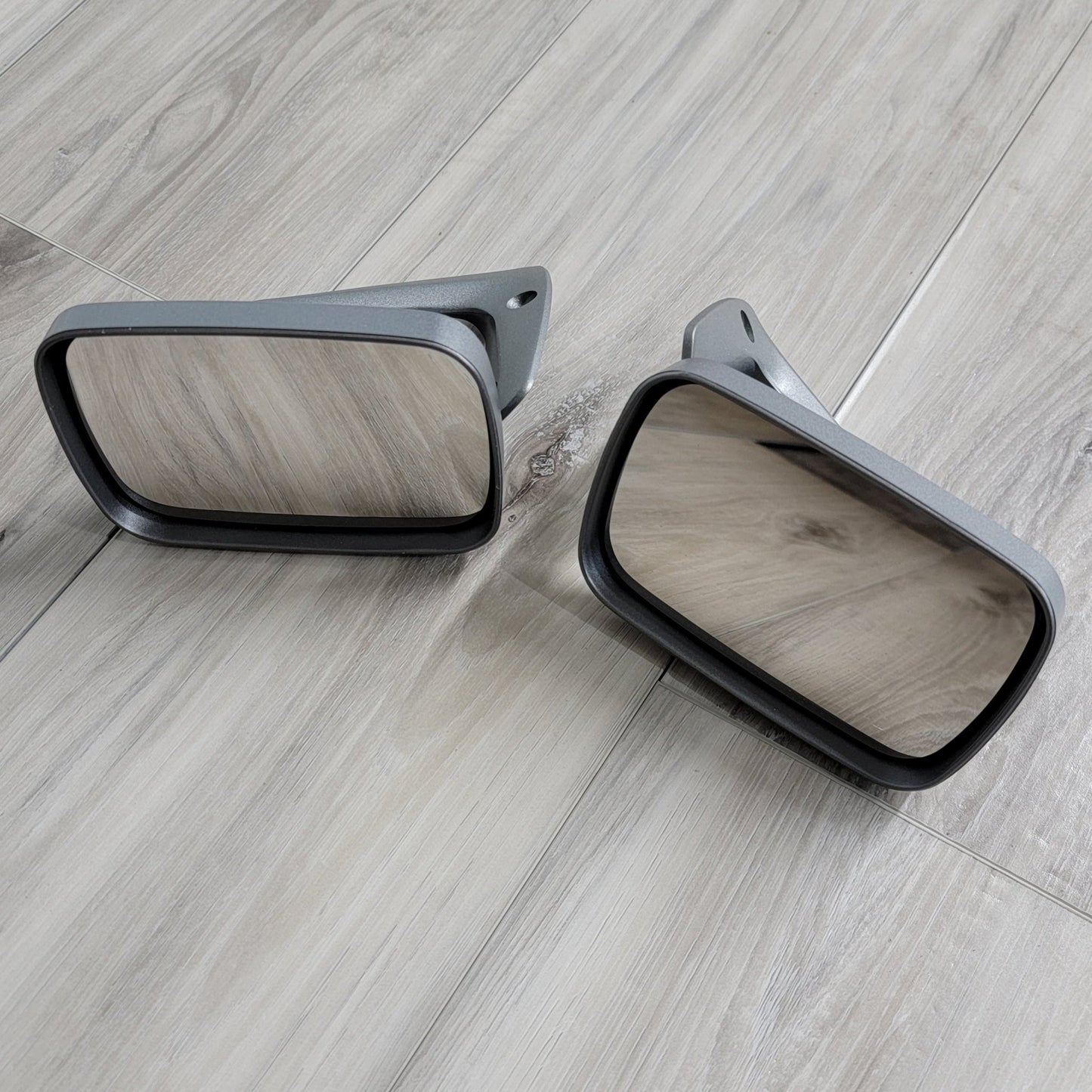 Datsun Exterior Fender Mirror Set