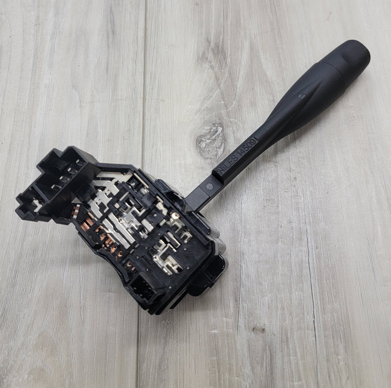 ギャラリービューアに画像をロードする, Nissan R33 Skyline GTR Turn Signal/Headlight Switch Assembly - NizmoPartsPlug
