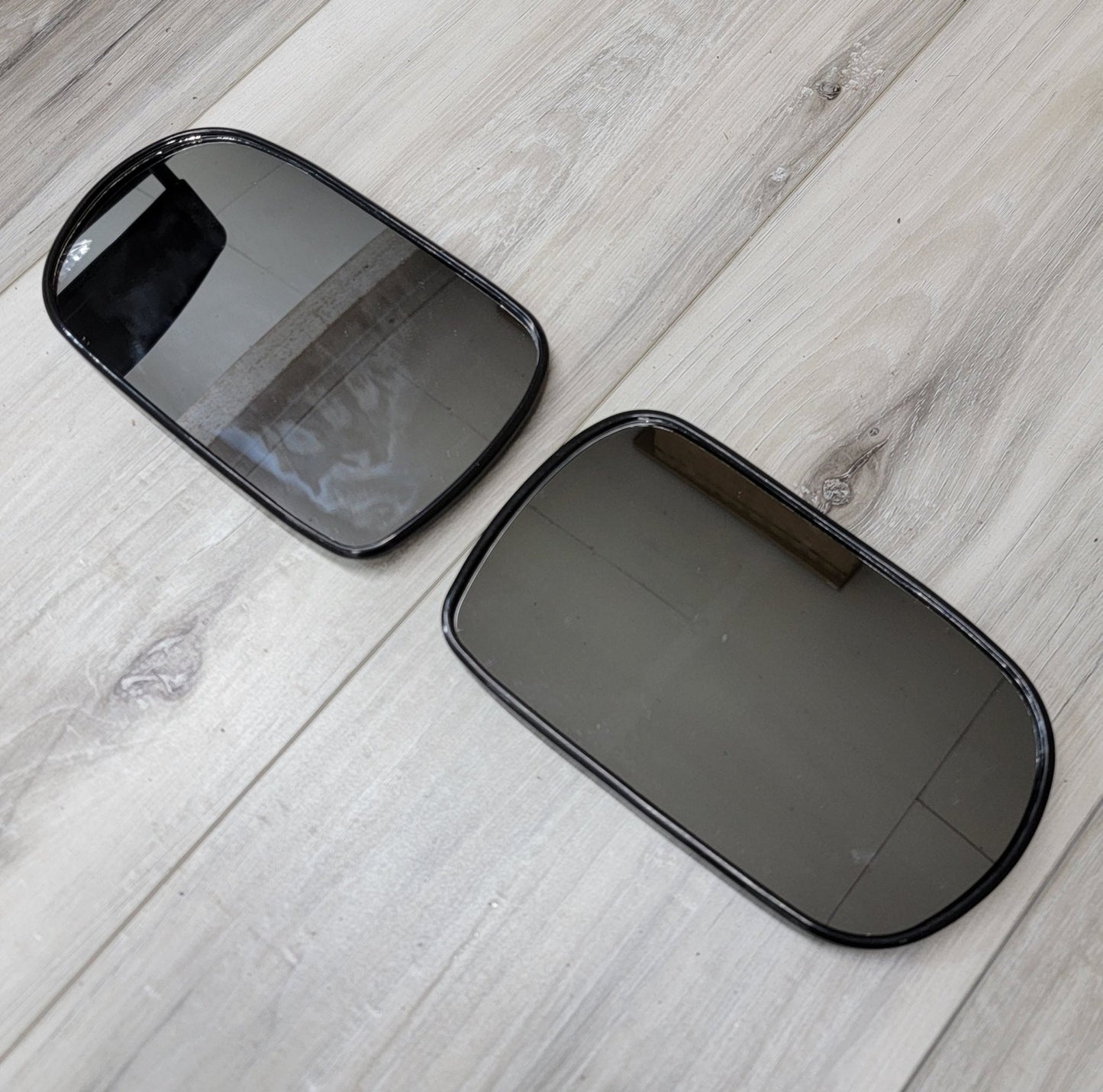 Nissan R32 Skyline/Z32 300ZX Mirror Glass Set