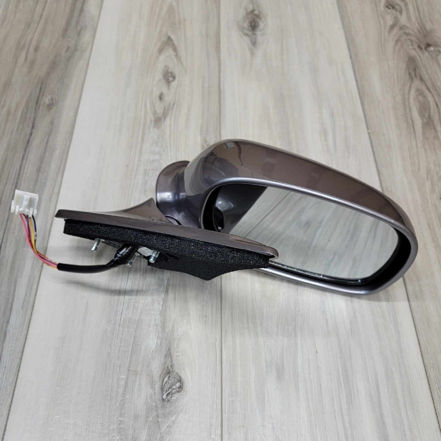 R34 Nissan Skyline GTR RH Folding Mirror Assembly (WV2)