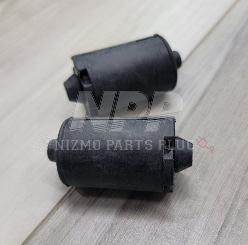 Load image into Gallery viewer, Nissan R34 Skyline GTT/GTR Coupe Trunk Lid Bumper Rubber Set - NizmoPartsPlug
