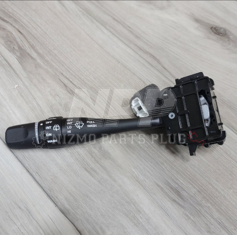 Load image into Gallery viewer, Nissan R34 Skyline GT/GTT/GTR Wiper Stalk Assembly - NizmoPartsPlug
