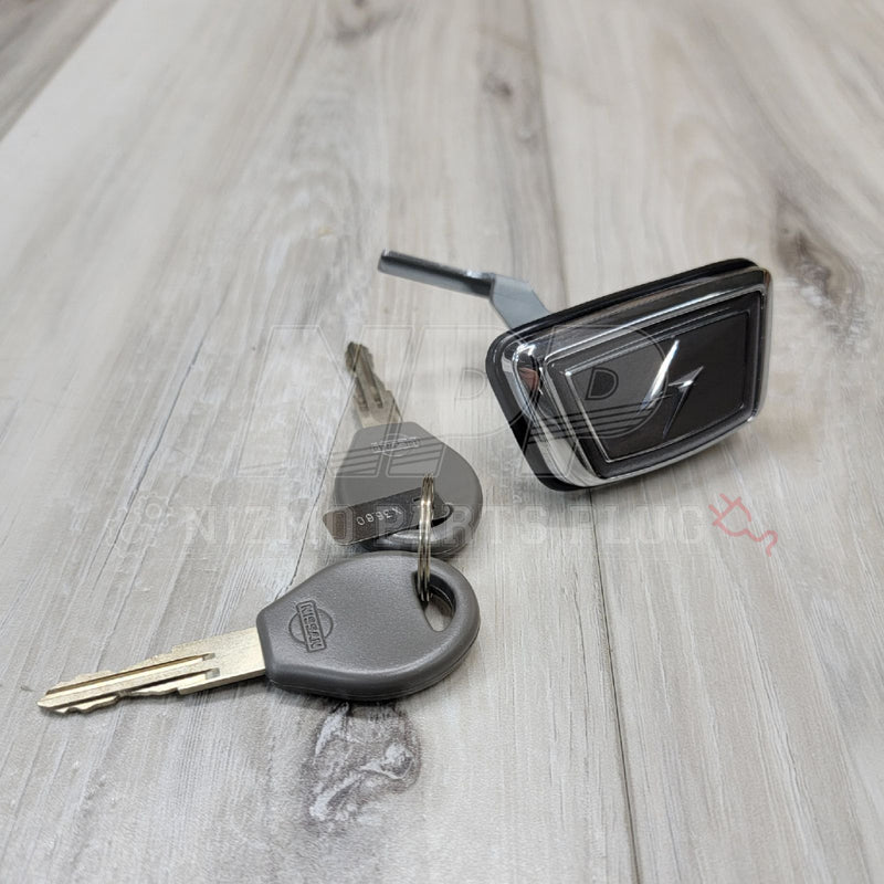 Load image into Gallery viewer, Nissan S13 Silvia Coupe Rear Trunk Lock Cylinder - NizmoPartsPlug
