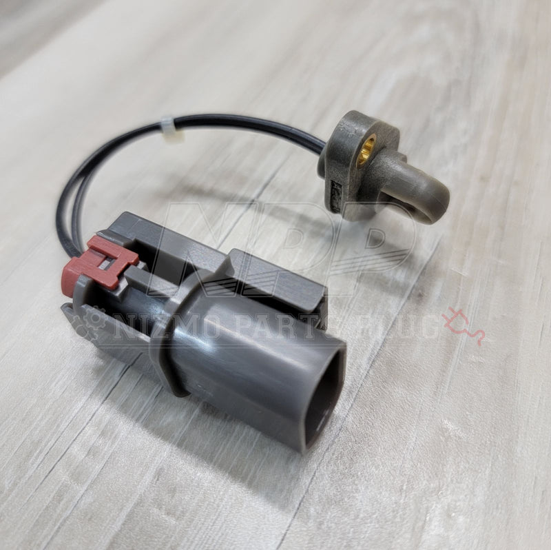 Load image into Gallery viewer, Nissan R34 Skyline GTR Intake Temperature Sensor - NizmoPartsPlug
