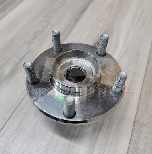 Nissan R32 Skyline GTR/GTS4 Front Wheel Hub Assembly