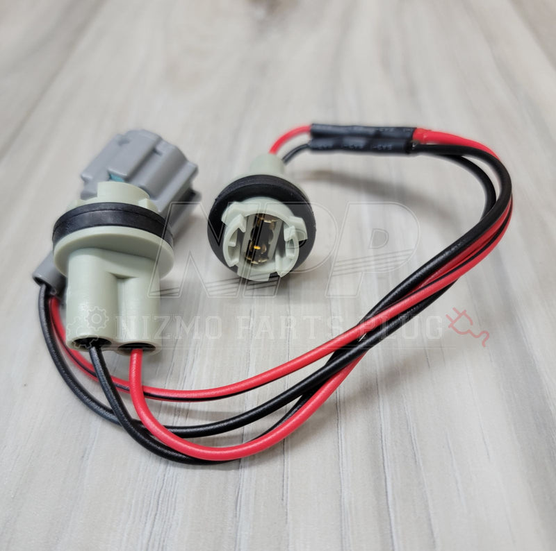 Load image into Gallery viewer, Nissan S14 240sx/Silvia JDM Kouki Turn Signal Harness - NizmoPartsPlug
