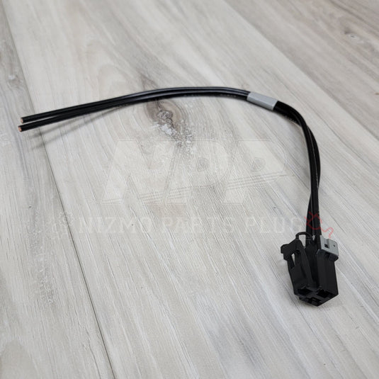 OEM Nissan Turn Signal 2-Pin Pigtail Harness (Individual) - NizmoPartsPlug