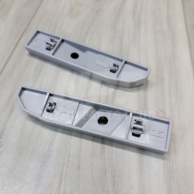 Load image into Gallery viewer, Nissan R34 Skyline GTR Front Bumper Fender Mounting Bracket Set - NizmoPartsPlug
