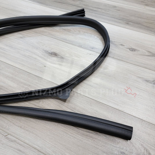 Nissan R34 Skyline Sedan Models RH Front Body Welt Molding - NizmoPartsPlug