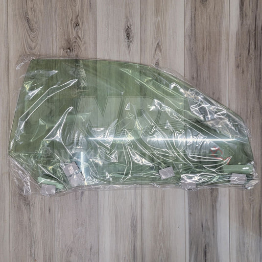 Nissan R34 Skyline Coupe RH Front Door Glass Assembly (UV Cut) - NizmoPartsPlug