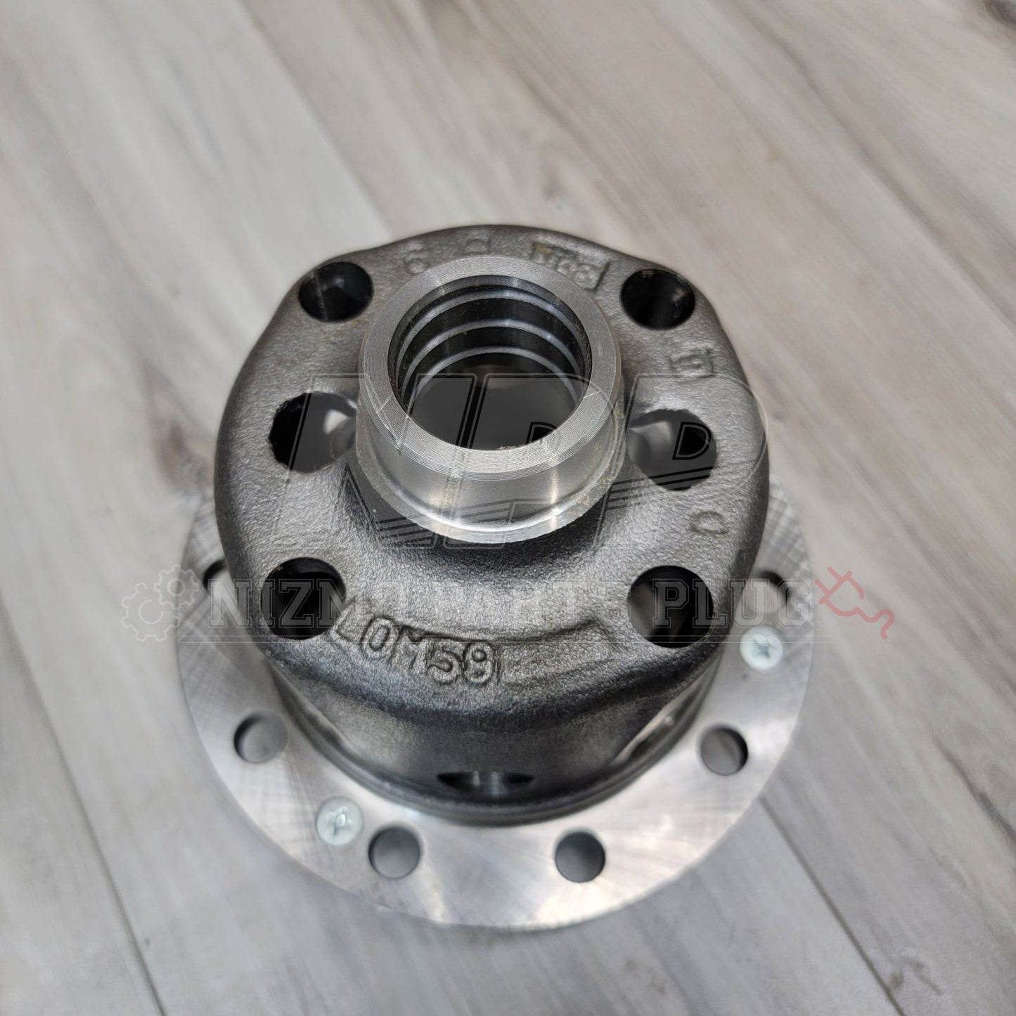Nissan WGNC34 Stagea 260RS Rear Differential Carrier Case
