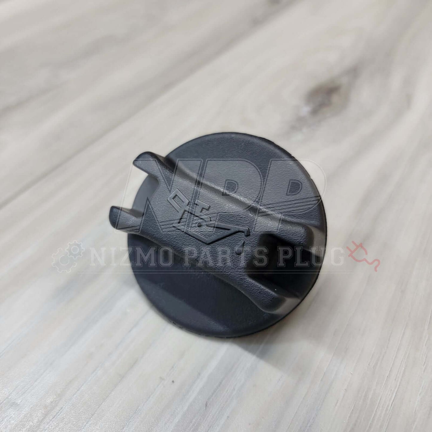 2010+ Nissan Oil Filler Cap