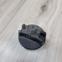 2010+ Nissan Oil Filler Cap