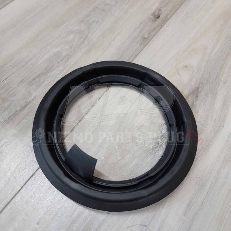 Load image into Gallery viewer, Nissan R34 Skyline Fuel Filler Neck Base Grommet - NizmoPartsPlug
