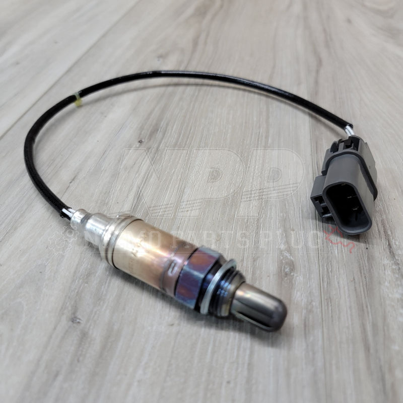 Load image into Gallery viewer, Nissan R33/34 Skyline GTR Rear 02 Oxygen Sensor - NizmoPartsPlug
