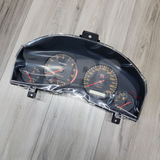 R34 日産スカイライン GTR ニスモ コンビネーションメーターアセンブリ