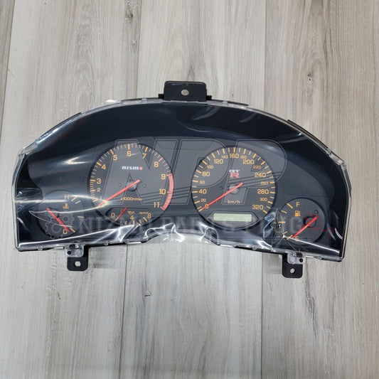 R34 日産スカイライン GTR ニスモ コンビネーションメーターアセンブリ