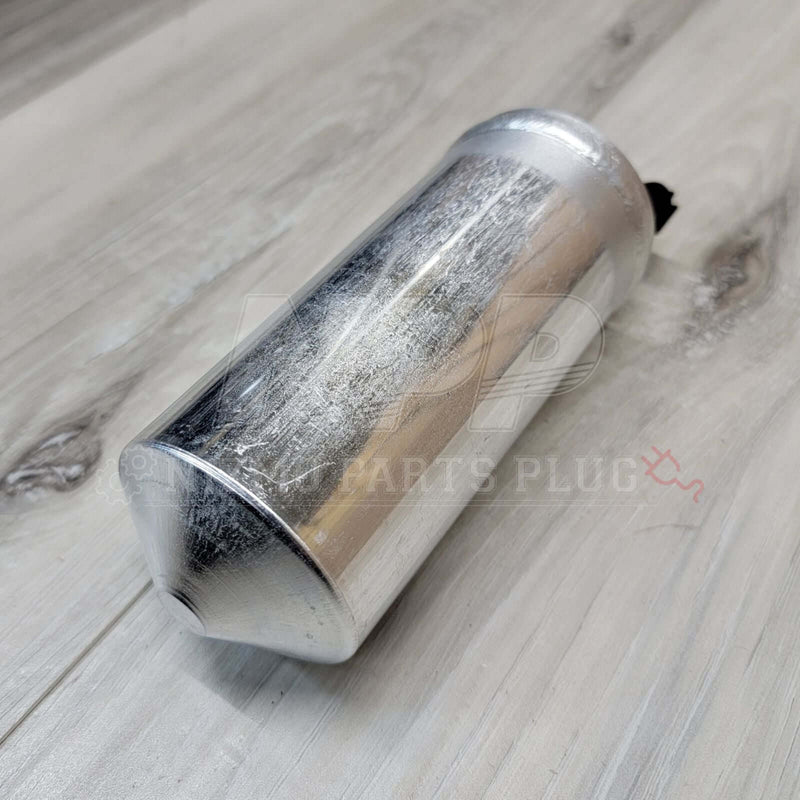 Load image into Gallery viewer, Nissan R34 Skyline Air Conditioner Receiver Drier Assembly (Late) - NizmoPartsPlug
