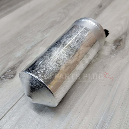 Nissan R34 Skyline Air Conditioner Receiver Drier Assembly (Late) - NizmoPartsPlug