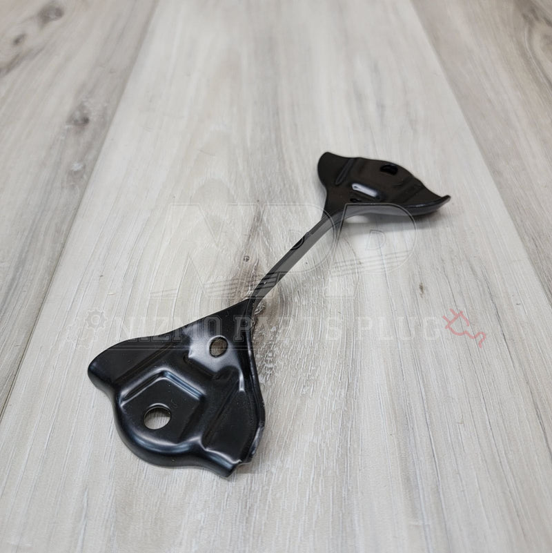 Cargue la imagen en el visor de la galería, Nissan OEM Battery Stay Hold Down (Non-Cold Package) - NizmoPartsPlug
