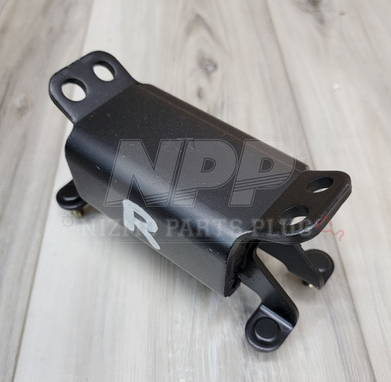 Load image into Gallery viewer, R32 Skyline GTR Nismo Transmission Mount - NizmoPartsPlug
