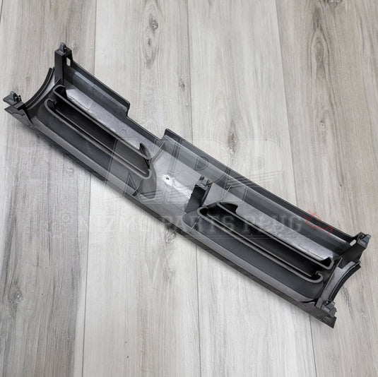 Nissan P10 Primera/Pulsar Front Grill Assembly - NizmoPartsPlug