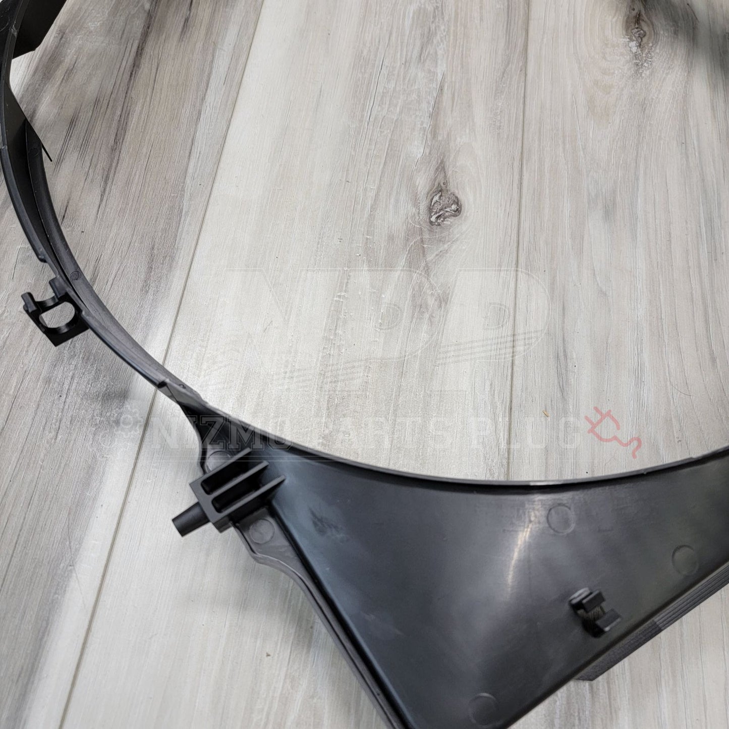 Nissan R33 Skyline GTST/GTR Fan Shroud Assembly