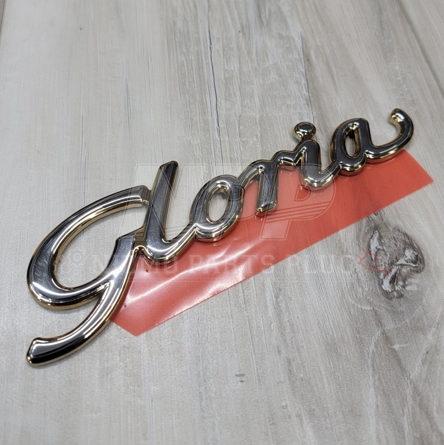 Nissan Y31 "Gloria" Front Grill Lid Emblem