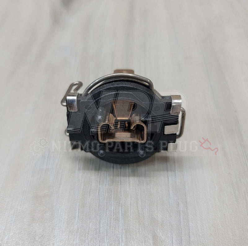 Load image into Gallery viewer, Nissan S13 Silvia/R32 Skyline Headlight Bulb Socket - NizmoPartsPlug
