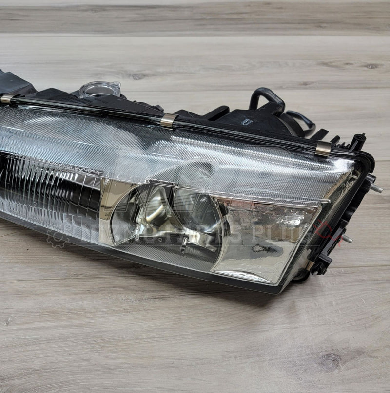 Cargue la imagen en el visor de la galería, Conjunto de faros delanteros derecho e izquierdo Kouki para Nissan S14 240SX USDM
