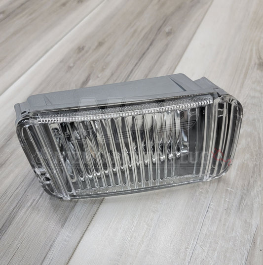 Nissan Z32 300ZX Front RH FogLight Lens Assembly