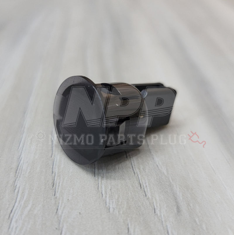Load image into Gallery viewer, Nissan R34 Skyline/S15 Silvia Sunload Temperature Sensor - NizmoPartsPlug
