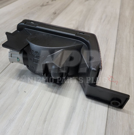 Nissan R34 Skyline GTR V-Spec Rear Foglight Assembly S1 - NizmoPartsPlug