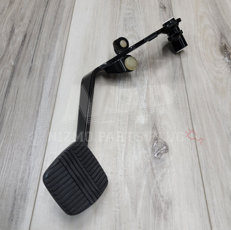 Load image into Gallery viewer, Nissan S15 Silvia MT Clutch Pedal Lever Assembly
