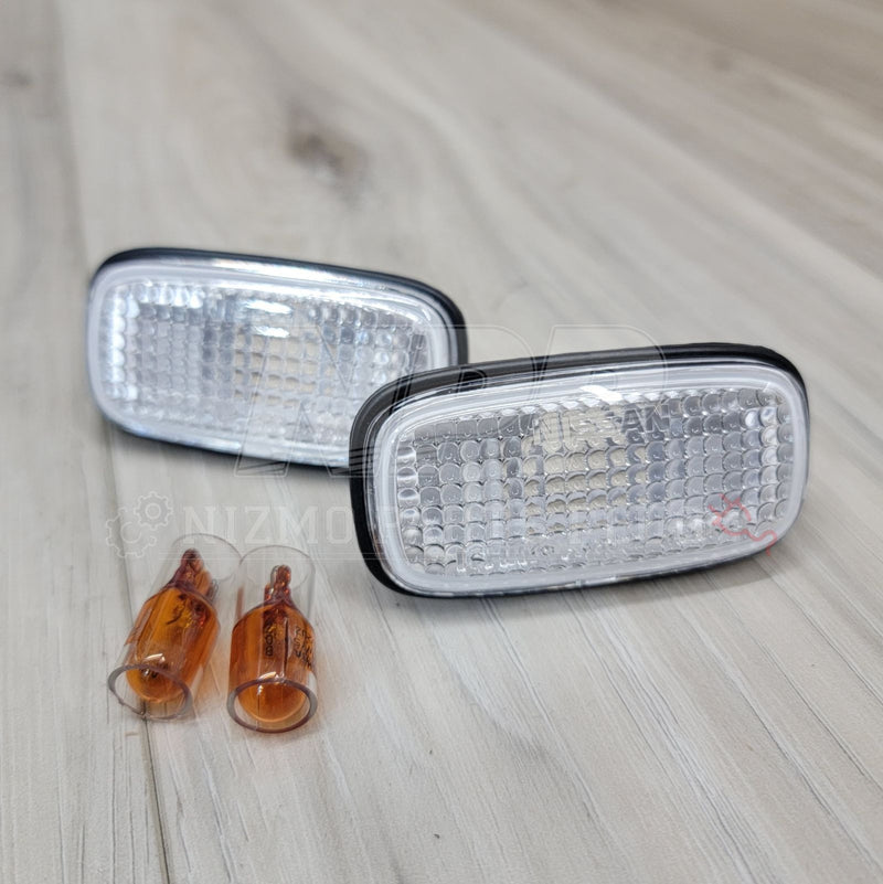 Load image into Gallery viewer, Nissan R33/34 Skyline GTR Nismo Clear Side Marker Lamp Set (Early Model) - NizmoPartsPlug
