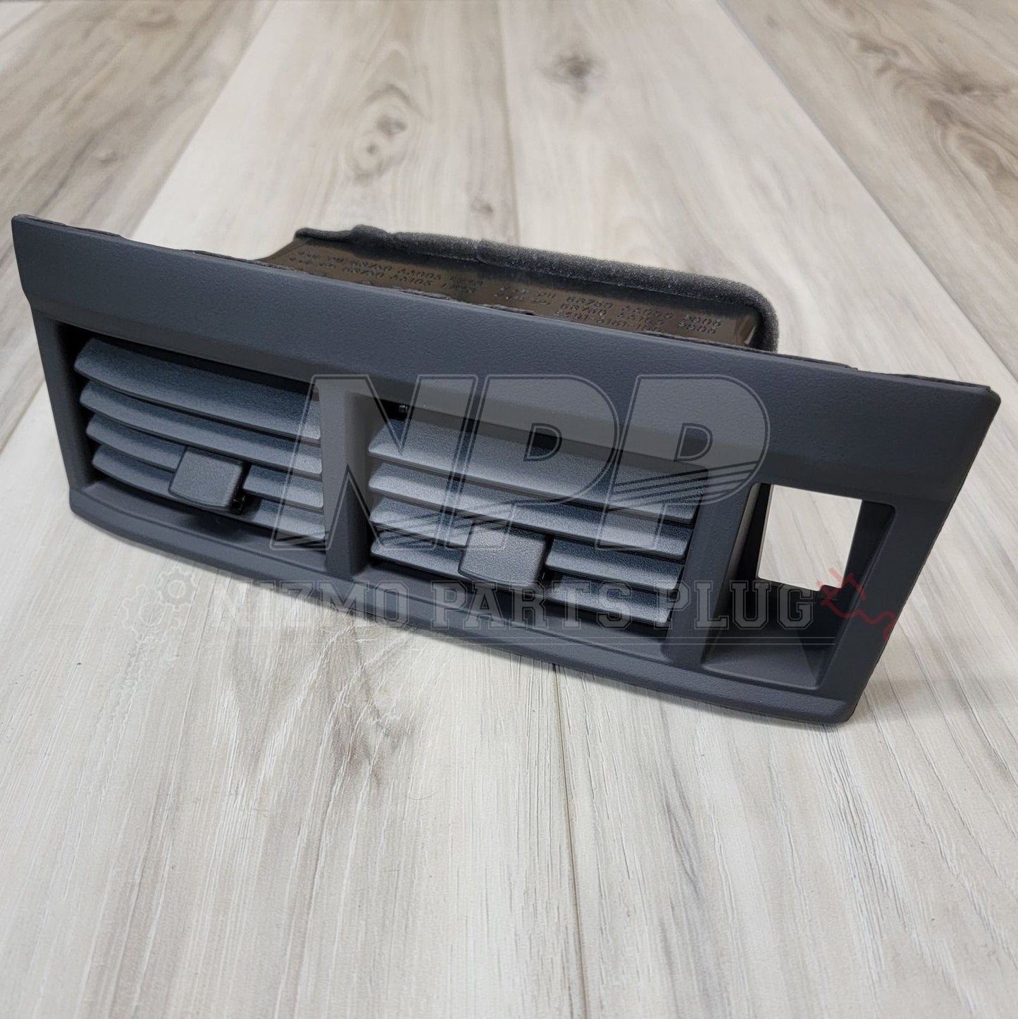 Nissan R34 Skyline Dashboard Center Ventilator Assembly