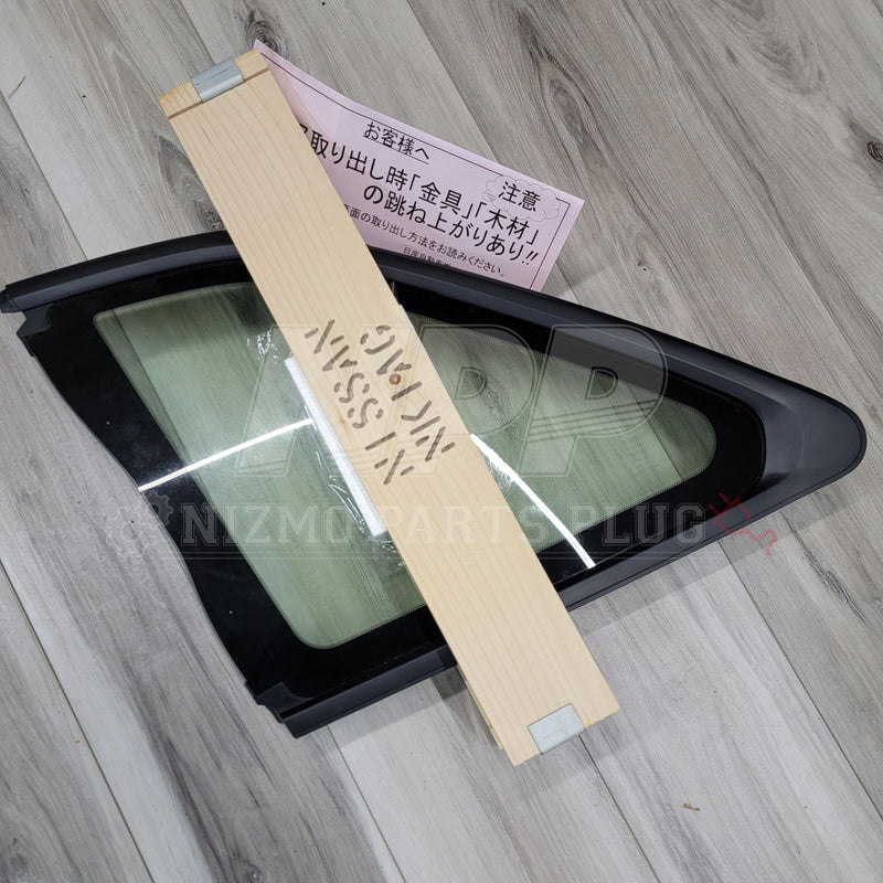 Load image into Gallery viewer, Nissan R34 Skyline Coupe Rear Quarter Glass Set (UV Cut) - NizmoPartsPlug
