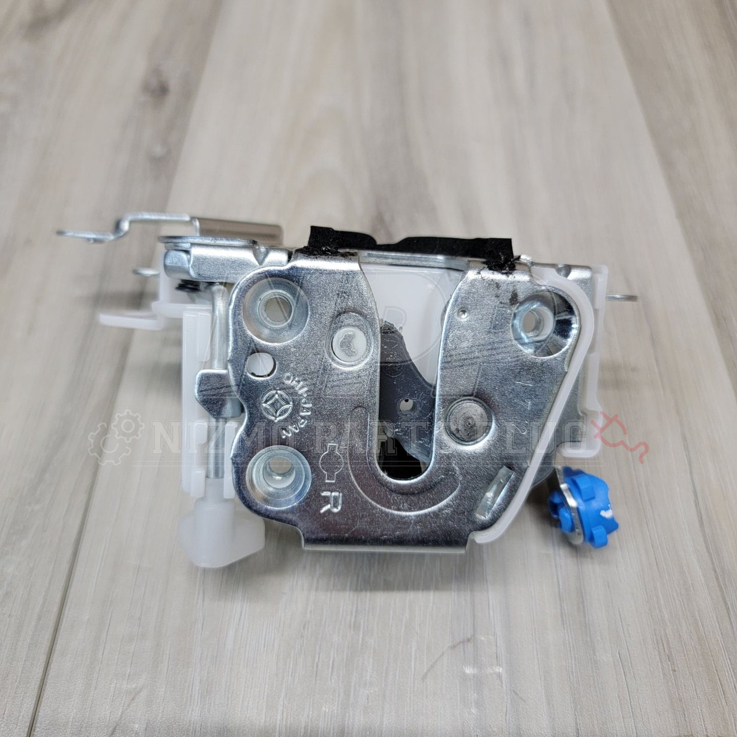 Nissan R33 Skyline Coupe RH Door Lock Actuator
