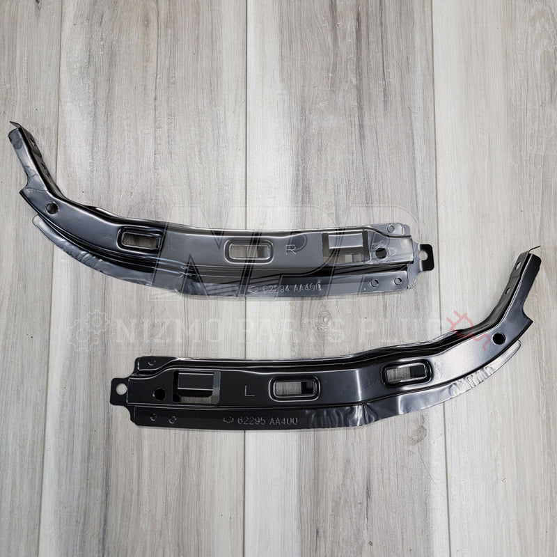 Load image into Gallery viewer, Nissan R34 Skyline GTR Headlight Retainer Bracket Set - NizmoPartsPlug
