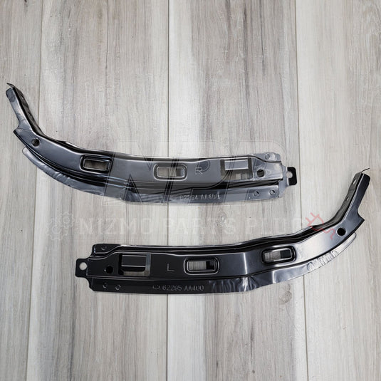 Nissan R34 Skyline GTR Headlight Retainer Bracket Set - NizmoPartsPlug