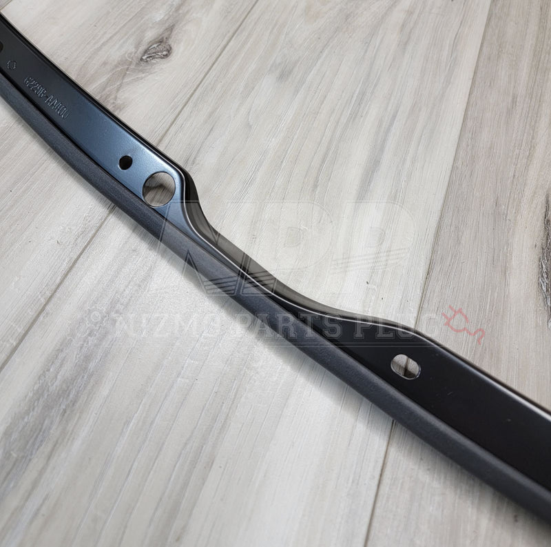 ギャラリービューアに画像をロードする, Nissan R34 Skyline GTR Front Bumper Upper Retainer Finisher - NizmoPartsPlug

