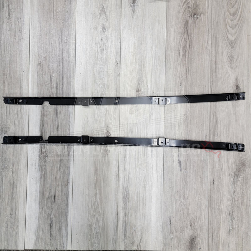 Cargue la imagen en el visor de la galería, Nissan R34 Skyline GTR Front Fender Stiffener/Riser Set - NizmoPartsPlug
