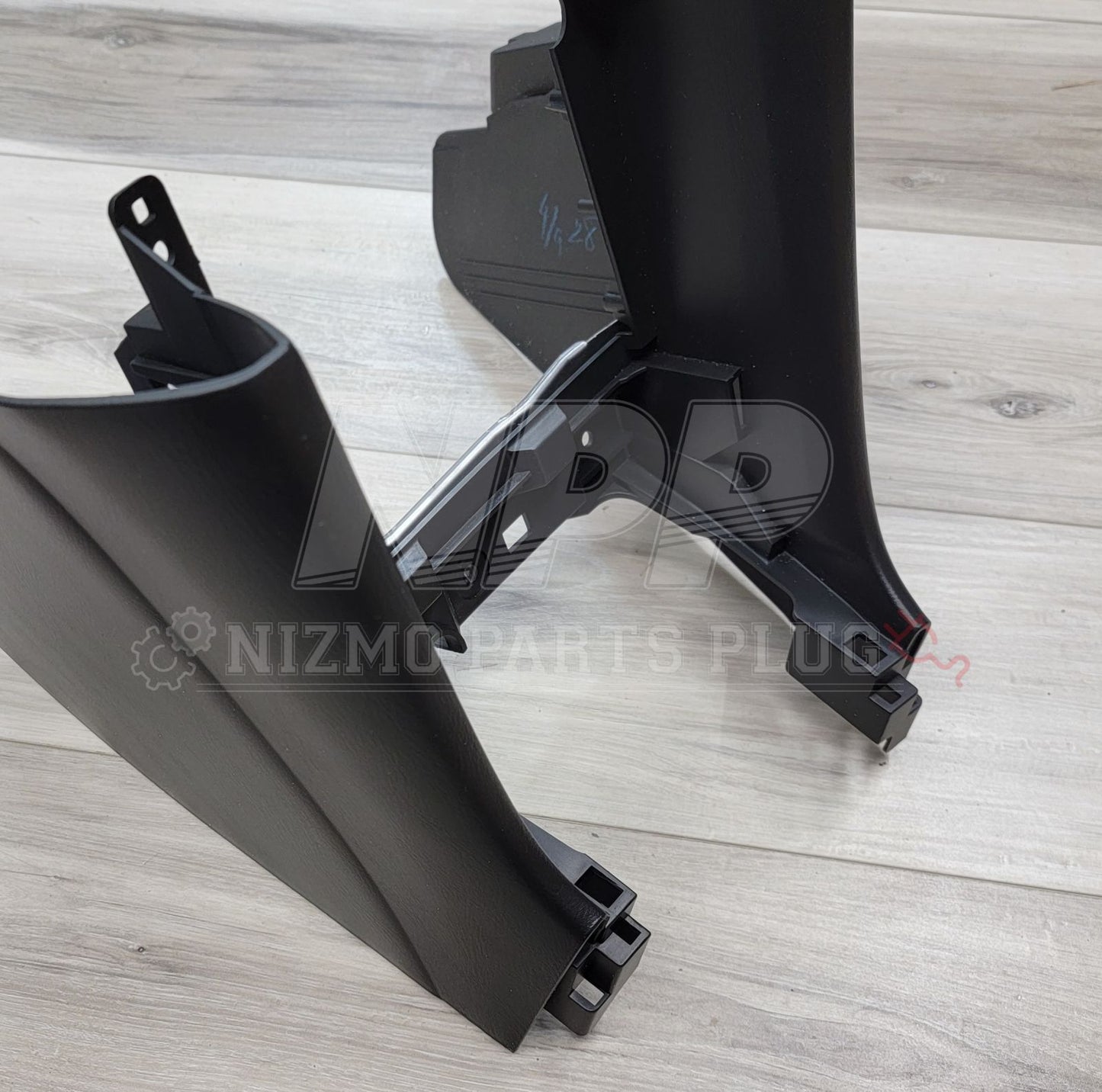 Nissan R34 Skyline Center Console Lower Support Assembly