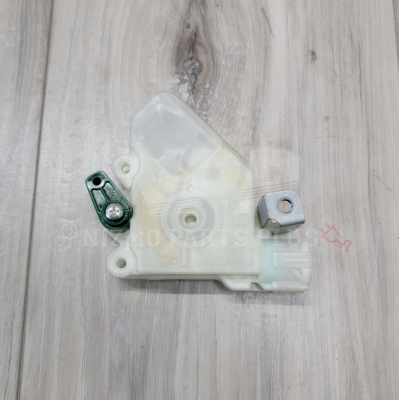 Load image into Gallery viewer, Nissan R34 Skyline/S15 Silvia Coupe RH Auto Door Lock Actuator - NizmoPartsPlug
