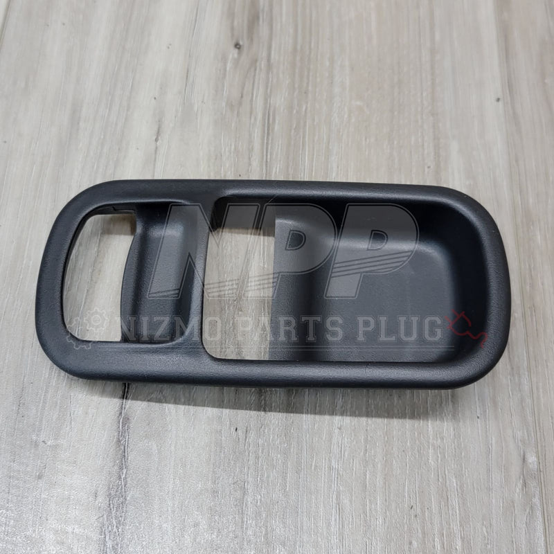 Load image into Gallery viewer, Nissan R32 Skyline Interior Door Handle Cover Finisher - NizmoPartsPlug
