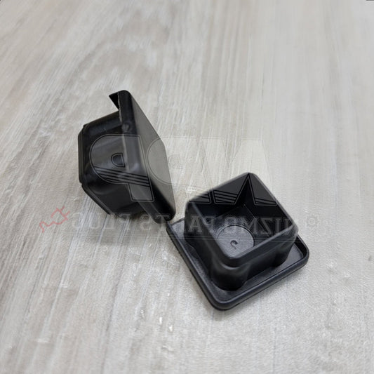 Nissan R32 Skyline Trunk Hinge End Cap Set