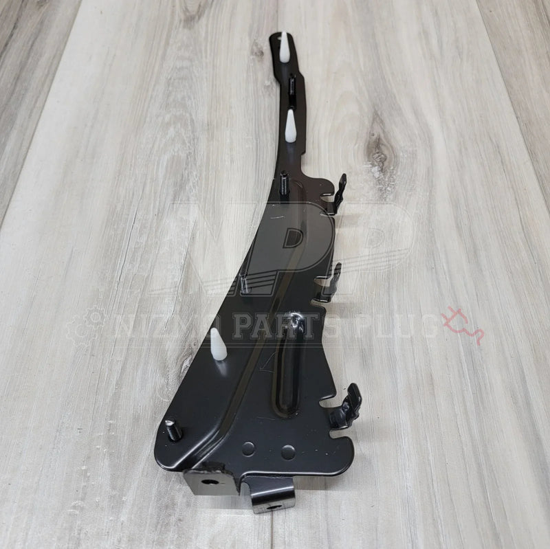 Load image into Gallery viewer, Nissan S13 180SX Type X Front RH Extension Bumper Bracket - NizmoPartsPlug
