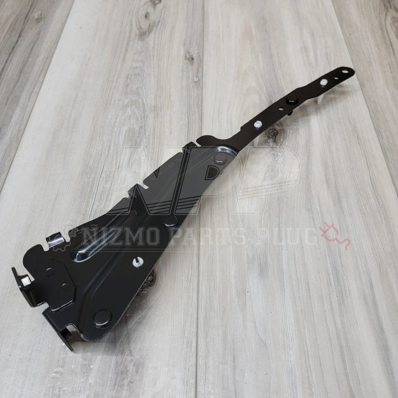 Load image into Gallery viewer, Nissan S13 180SX Type X Front RH Extension Bumper Bracket - NizmoPartsPlug
