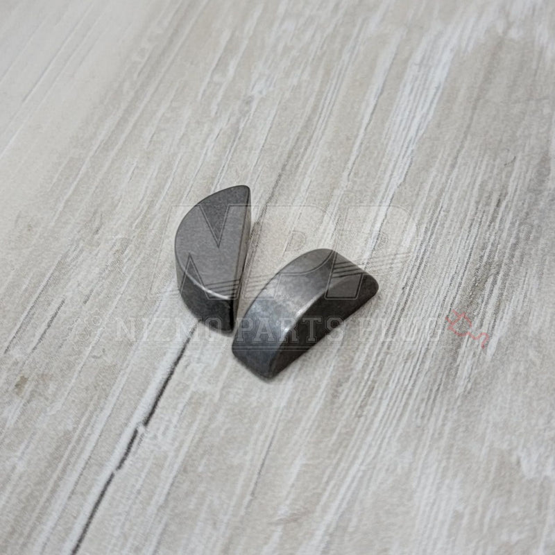 Load image into Gallery viewer, Nissan RB26DETT Engine Crankshaft Woodruff Key Set - NizmoPartsPlug
